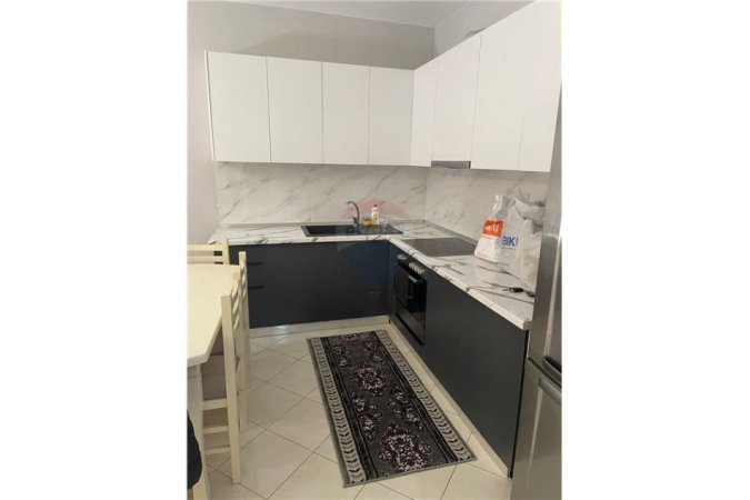 Tirane, jepet me qera apartament 1+1 Kati 2, 78 m² 600 € (kompleksi delijorgji)