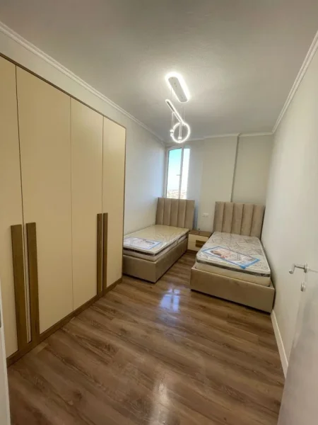 Durres, shitet apartament 2+1+Aneks+Ballkon Kati 6, 82 m² 111.000 € (Rruga Pavaresia)