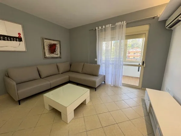 Durres, shitet apartament 1+1+Aneks+Ballkon Kati 3, 74 m² 145.000 € (Shkemb i Kavajes)