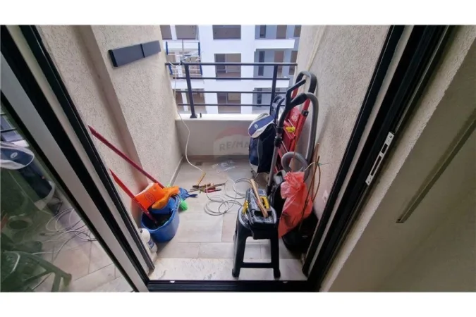 Vlore, shitet apartament 1+1+Ballkon Kati 10, 58 m² 127.600 € (Lungomare)