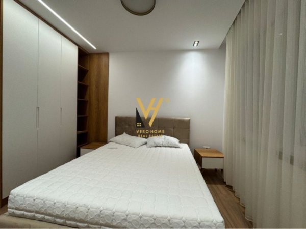 Tirane, jepet me qera apartament 1+1+Ballkon Kati 7, 55 m² 650 € (JEPET APARTAMENT 1+1 ME QERA TE KOMPLEKSI DELIJORGJI 650 EURO)