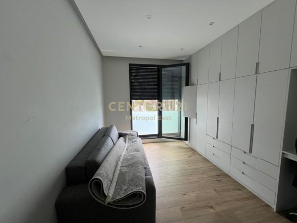 Tirane, jepet me qera apartament 3+1+Aneks+Ballkon Kati 2, 129 m² 2.360 € (Halisof, TEG)
