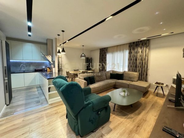 Tirane, jepet me qera apartament 2+1+Aneks+Ballkon Kati 1, 125 m² 1.400 € (Delijorgji)