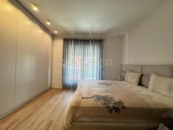 Tirane, jepet me qera apartament 2+1+Aneks+Ballkon Kati 1, 125 m² 1.400 € (Delijorgji)