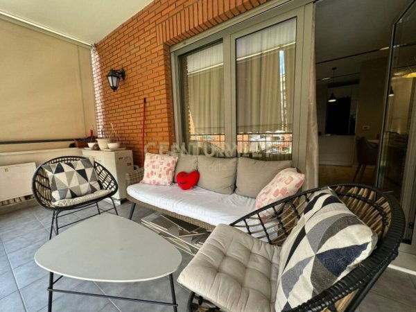 Tirane, jepet me qera apartament 2+1+Aneks+Ballkon Kati 1, 125 m² 1.400 € (Delijorgji)