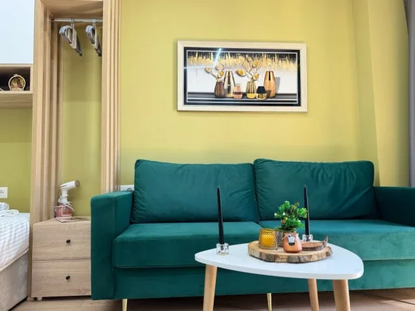 Tirane, jap me qera garsonier 1+1+Ballkon , 35 m² 35 € (Frederik Shiroka)