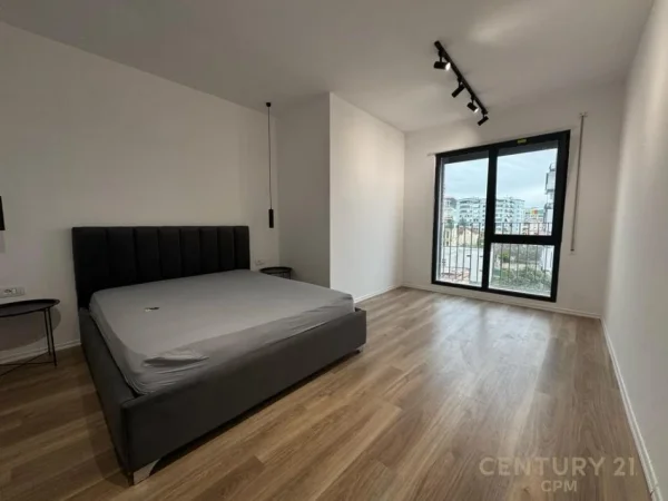 Tirane, jepet me qera apartament 2+1+Aneks+Ballkon Kati 4, 98 m² 750 € (Tregu Elektrik)