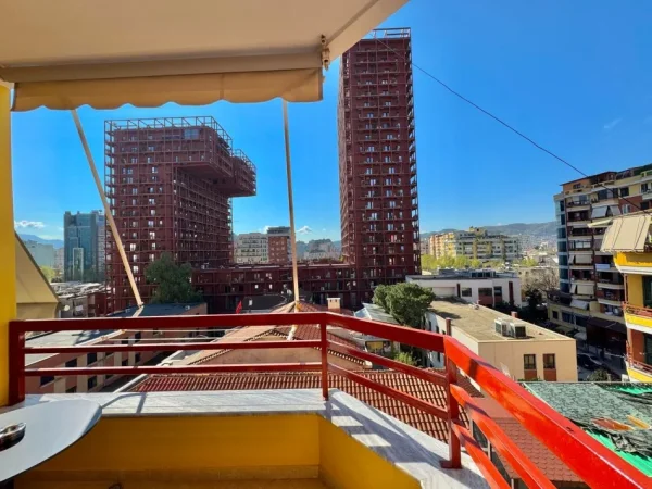 Tirane, jap me qera garsonier 1+1+Ballkon , 35 m² 35 € (Frederik Shiroka)