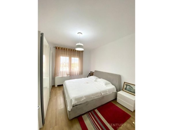 Tirane, shes apartament 2+1+Aneks+Ballkon Kati 10, 117 m² 315.000 € (Rruga Sami Frashëri)