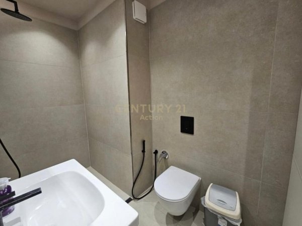 Tirane, jepet me qera apartament 2+1+Aneks+Ballkon Kati 11, 92 m² 1.350 € (RRUGA SAMI FRASHERI)