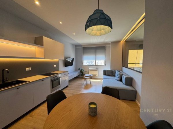 Tirane, jepet me qera apartament 2+1+Aneks+Ballkon Kati 11, 72 m² 750 € (Kompleksi Halili, Selvia)