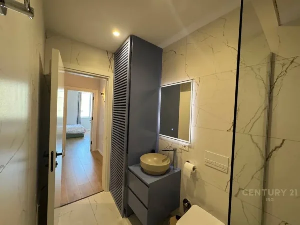 Tirane, jepet me qera apartament 2+1+Aneks+Ballkon Kati 11, 72 m² 750 € (Kompleksi Halili, Selvia)