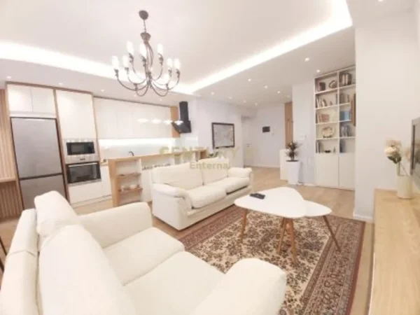 Tirane, jepet me qera apartament 1+1+Aneks+Ballkon Kati 4, 85 m² 800 € (Rruga e Dibres)