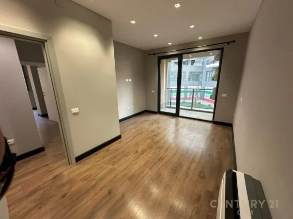 Tirane, jepet me qera zyre Kati 1, 115 m² 1.400 € (Rruga e Kosovareve)