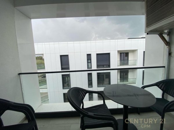 Tirane, jap me qera apartament 1+1+Aneks+Ballkon Kati 4, 68 m² 1.000 € (Liqeni i thate)