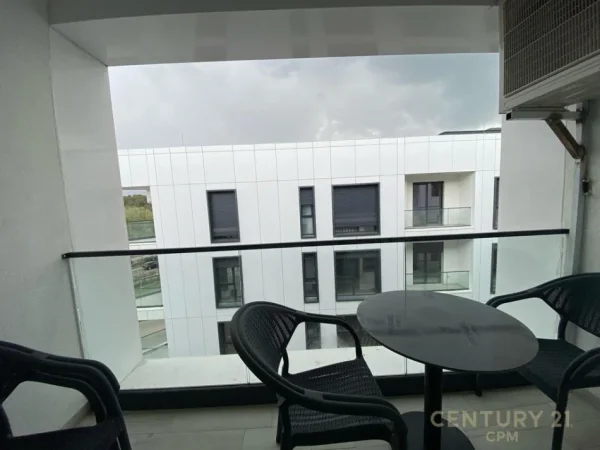 Tirane, jap me qera apartament 1+1+Aneks+Ballkon Kati 4, 68 m² 1.000 € (Liqeni i thate)