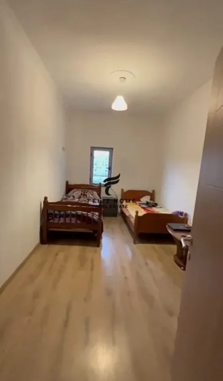 Tirane, shitet apartament 2+1+Ballkon Kati 5, 95 m² 122.000 € (ASTIR)