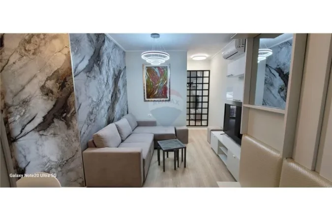 Tirane, shitet apartament 3+1 , 122 m² 267.500 € 