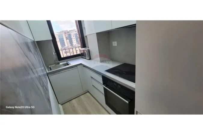 Tirane, shitet apartament 3+1 , 122 m² 267.500 € 