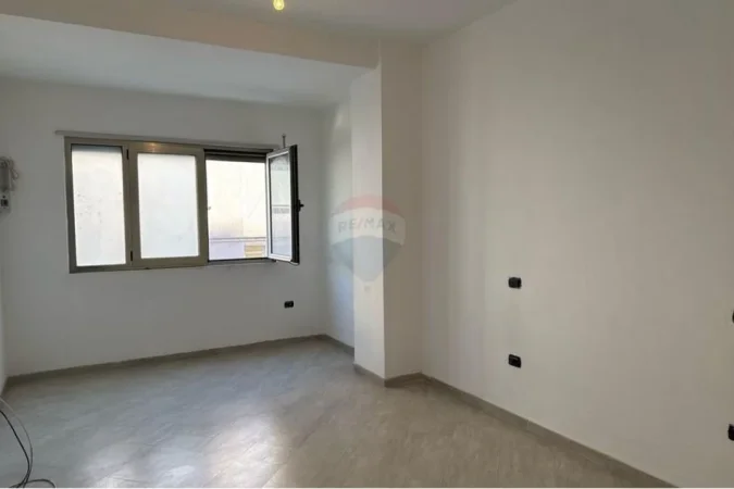 shitet , 116 m² 180.000 € (APARTAMENT 2+1+2 PER SHITJE Durres)