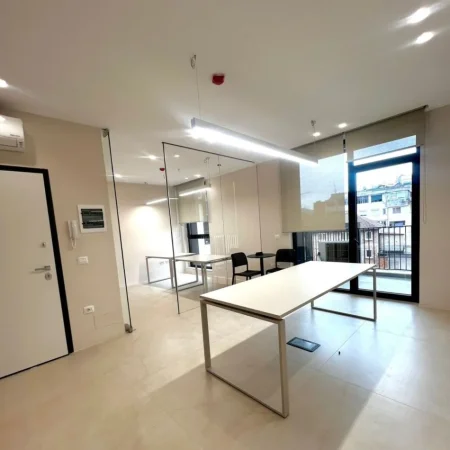 Tirane, shitet apartament 2+1 , 85 m² (Myslym Shyri)