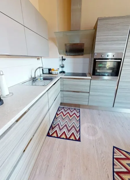 Tirane, shitet apartament 2+1 , 130 m² 238.000 € (Kompleksi Kontakt)