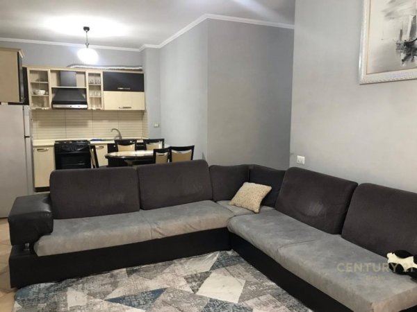 Tirane, jepet me qera apartament 2+1+Aneks+Ballkon Kati 7, 92 m² 500 € (Lagja 5 Maji)