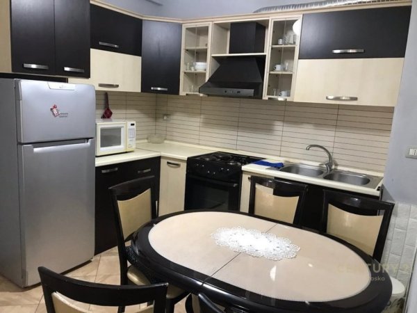 Tirane, jepet me qera apartament 2+1+Aneks+Ballkon Kati 7, 92 m² 500 € (Lagja 5 Maji)