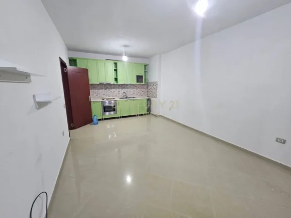 Tirane, shitet 2+1 , 112 m² 122.000 € (Astir)