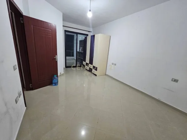 Tirane, shitet 2+1 , 112 m² 122.000 € (Astir)