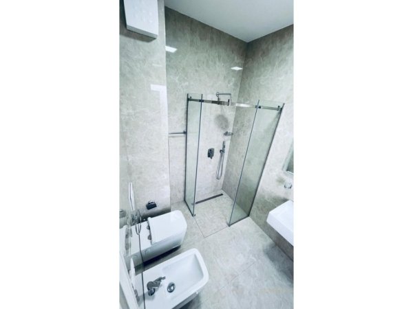 Tirane, jepet me qera apartament 2+1+Aneks+Ballkon Kati 2, 114 m² (JOY RESIDENCE)