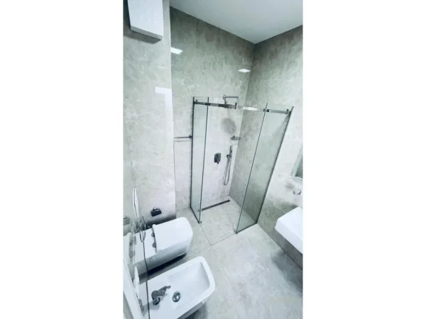Tirane, jepet me qera apartament 2+1+Aneks+Ballkon Kati 2, 114 m² (JOY RESIDENCE)