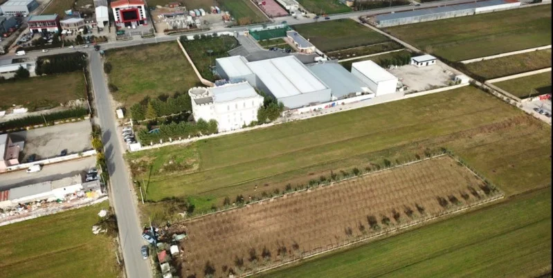 Tirane, shes truall , 390 m² (Shitet tokë në Vaqarr – 390 m²)