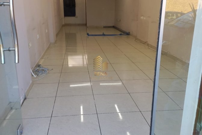 Tirane, jepet me qera ambjent biznesi Kati 0, 44 m² 600 € (Rr. e Dibres)