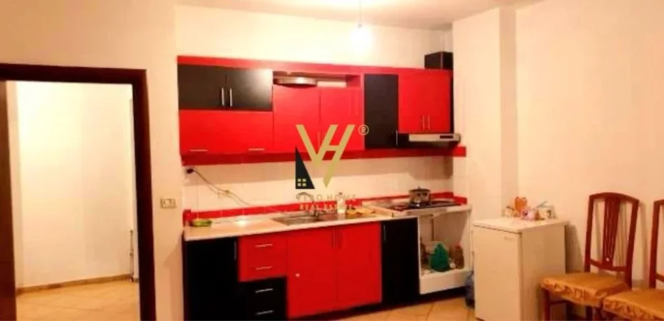 Tirane, shitet apartament 1+1+Ballkon Kati 3, 74 m² 110.000 € (5 MAJI)
