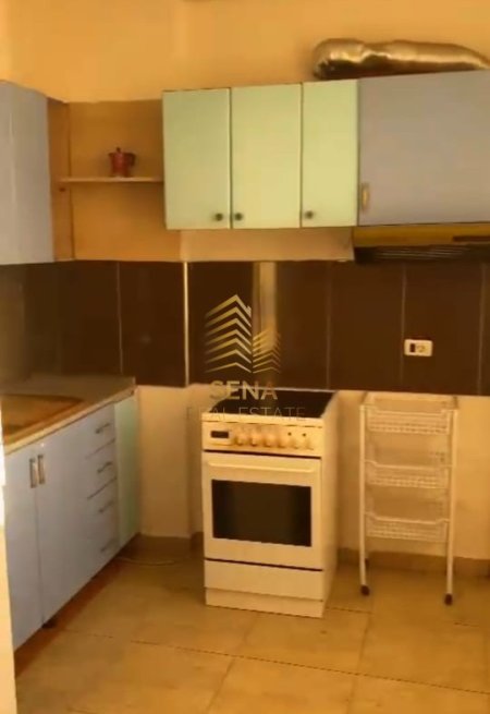 Tirane, jepet me qera apartament 2+1+Ballkon Kati 6, 100 m² 500 € (Rruga Medar Shtylla)