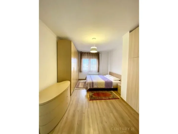 Tirane, shes apartament 2+1+2+Ballkon , 117 m² 315.000 € (Liqeni i Tiranës)