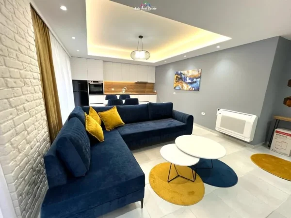 Tirane, jepet me qera apartament 2+1+Ballkon Kati 2, 110 m² 800 € (Rezidenca Kodra e Diellit 2)