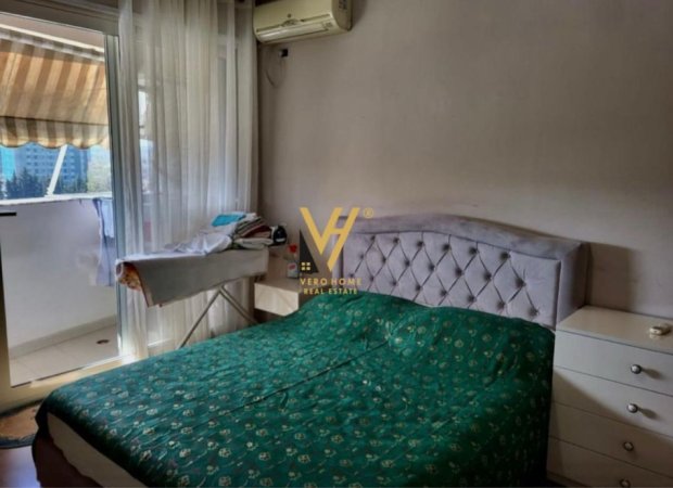 Tirane, jepet me qera apartament 2+1+Ballkon Kati 5, 100 m² 700 € (DON BOSKO)