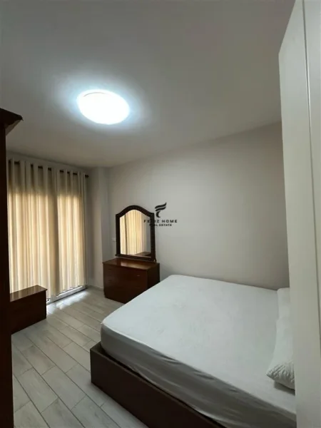 Tirane, jepet me qera apartament 1+1+Ballkon Kati 1, 65 m² 470 € (ASTIR)