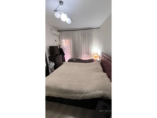 Tirane, shitet 1+1 me post parkimi, Kati 4, 55 m² 150.000 € (Tregu Elektrik)