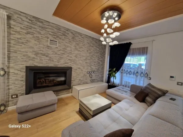 Tirane, shitet Vile 3 Katshe , 224 m² 610.000 € (Teg, Kolombo 2)