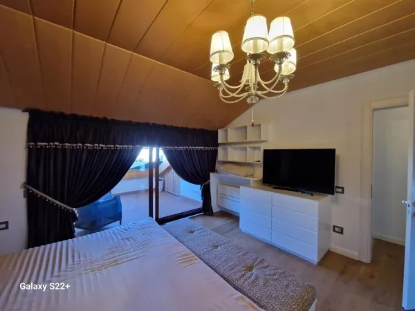 Tirane, shitet Vile 3 Katshe , 224 m² 610.000 € (Teg, Kolombo 2)
