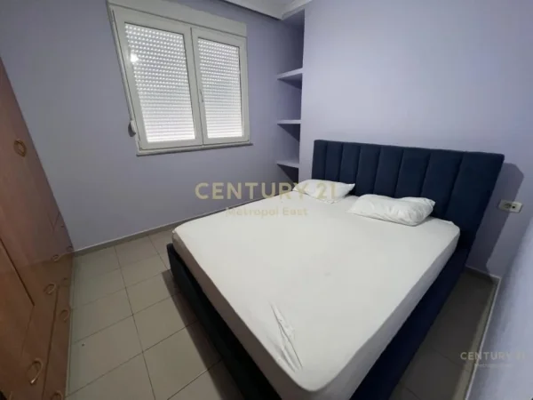 Tirane, jepet me qera apartament 2+1 Kati 9, 82 m² 500 € (Bulevardi Zogu I)