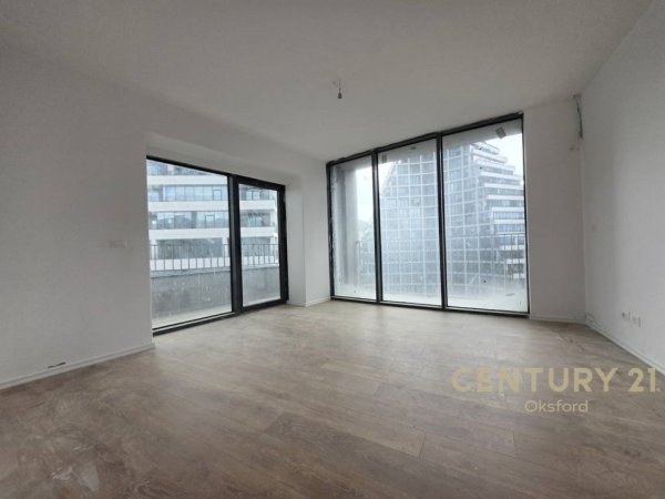 Tirane, jepet me qera ambjent biznesi Kati 6, 215 m² 2.500 € (Lake View)