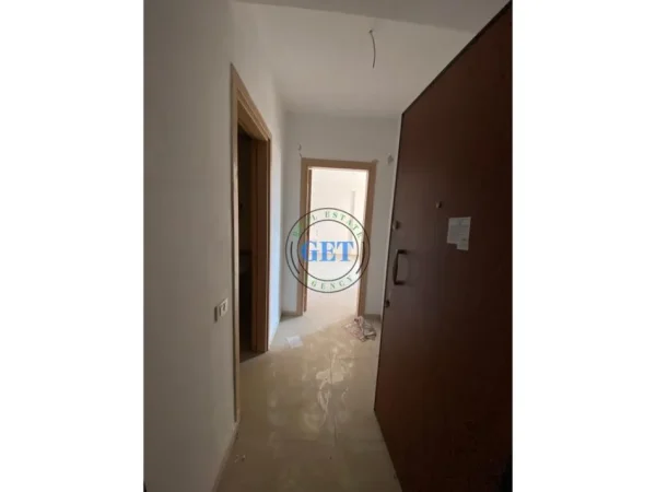 Durres, shitet garsonier 1+1 Kati 6, 55 m² 