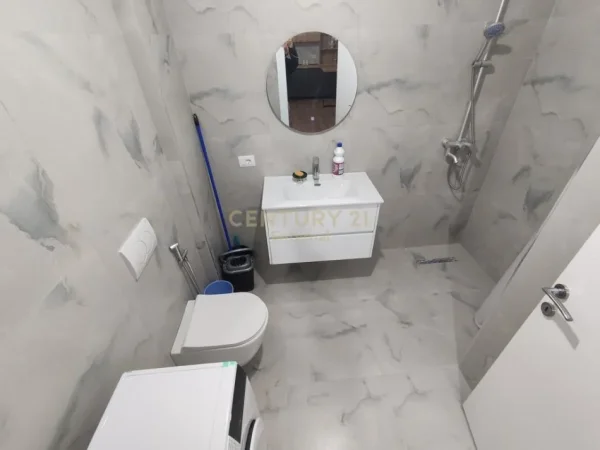Tirane, jepet me qera apartament 1+1 Kati 2, 70 m² 500 € (Siri Kodra)
