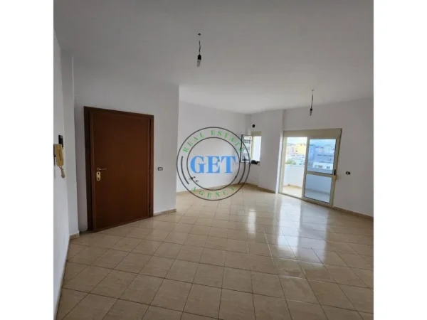 Durres, shitet apartament 2+1 Kati 5, 105 m² 120.000 € (Sotir Noka", Durres)