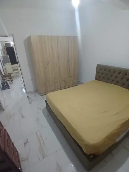 Tirane, jepet me qera apartament 1+1+Ballkon Kati 1, 58 m² 300 € (ASTIR)