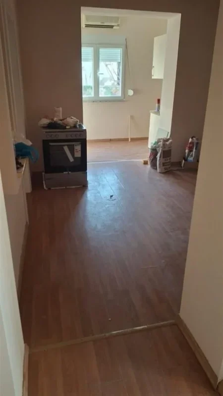 Tirane, jepet me qera apartament 2+1+Ballkon Kati 2, 90 m² 700 € (RRUGA E DURRSIT)